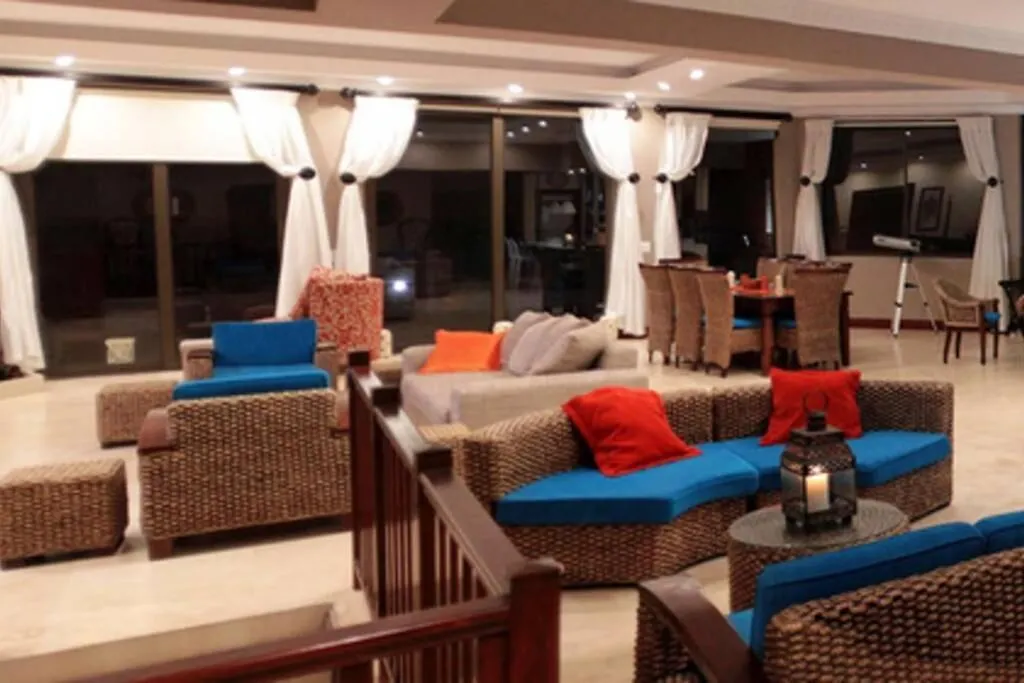 4 Bedroom Luxury Home With View Of The Ocean And Table Mountain Cape Town
